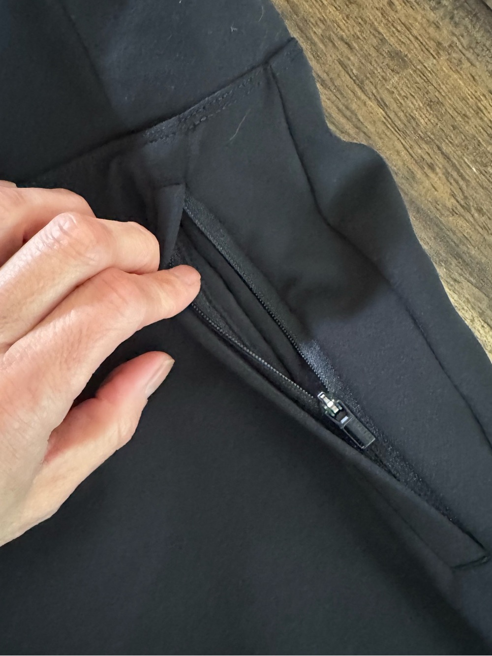 Athleta Endless High Rise Pant Black Women's Size 6 Pull On Travel Work Pants - Picture 5 of 11